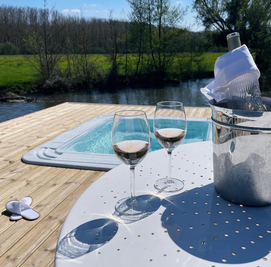 Moulin de Fourges Hotel Buitenkant foto